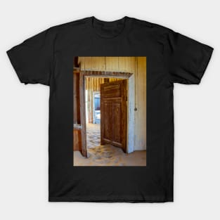 Brown door. T-Shirt